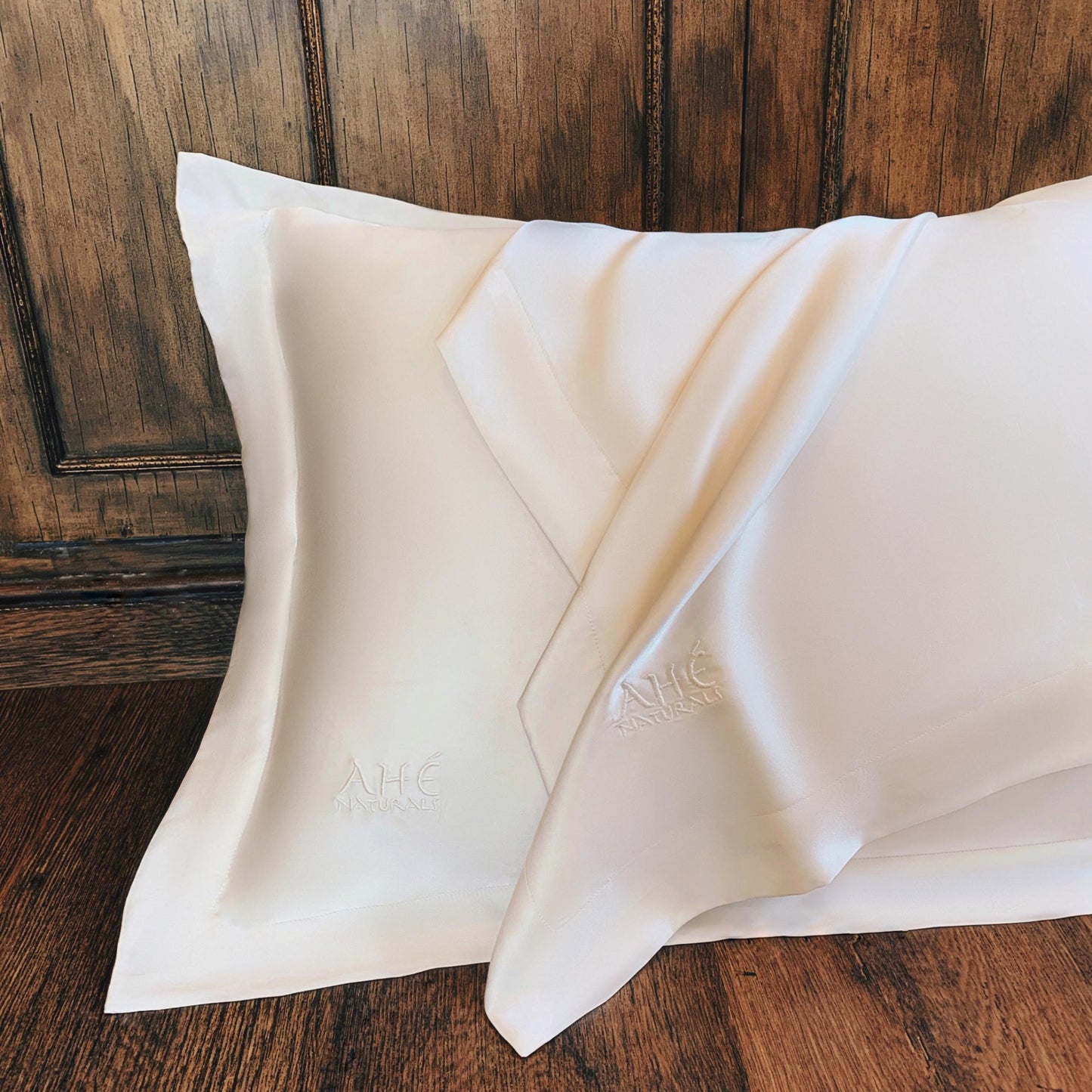 Mulberry Silk Pillowcase (Anti-Split-Ends) - Ahé Naturals