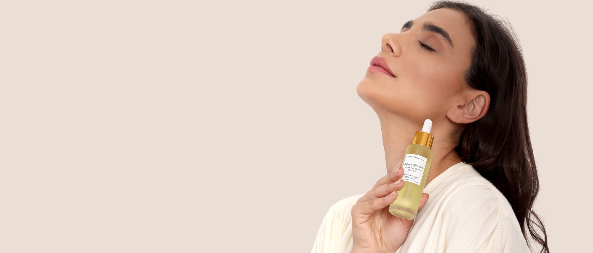 Ahe naturals face oil saffron centella 2.jpg__PID:6a60952e-6f9b-4c20-a3b9-effabae40b04