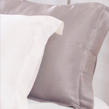 Load image into Gallery viewer, Mulberry Silk Pillowcase (Anti-Split-Ends) - Ahé Naturals
