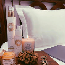 Load image into Gallery viewer, Mulberry Silk Pillowcase (Anti-Split-Ends) - Ahé Naturals
