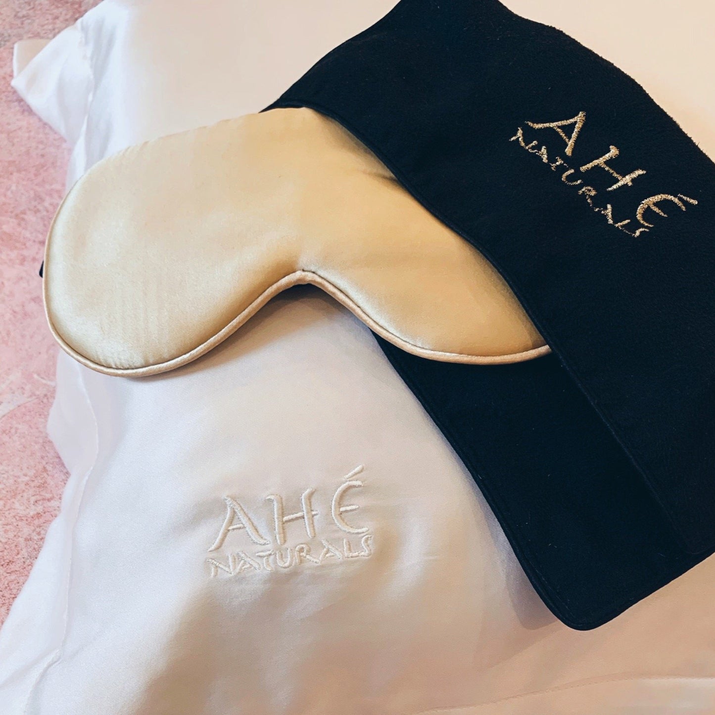 Mulberry Silk Sleep Mask - Ahé Naturals